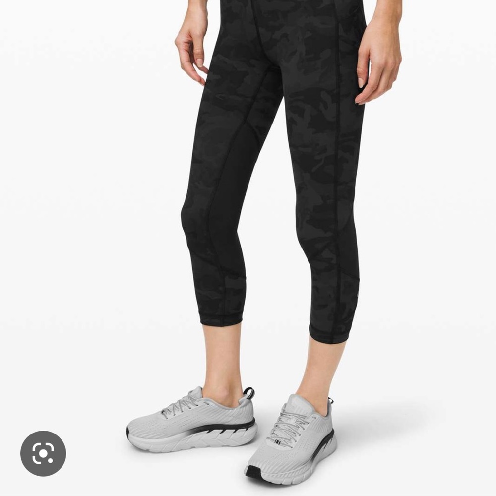 Lululemon Pave Rival Mid-Rise Crop 22”, Incognito Camo Multi Grey/Black, Size 8
